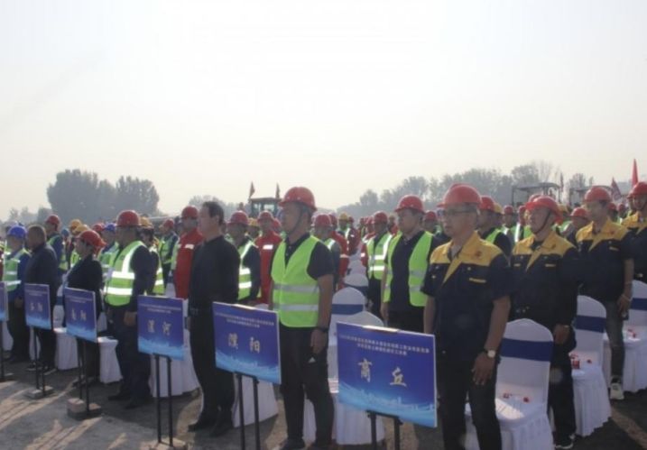 技能登頂   匠心筑夢——記2023年河南省住房和城鄉(xiāng)建設(shè)系統(tǒng)職工職業(yè)技能競賽瀝青混凝土攤鋪機操作工決賽